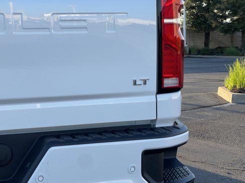 New 2026 Chevrolet Silverado 2500 Custom w/ Custom Value Package image 18