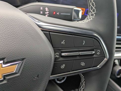 New 2026 Chevrolet Equinox EV LT image 25