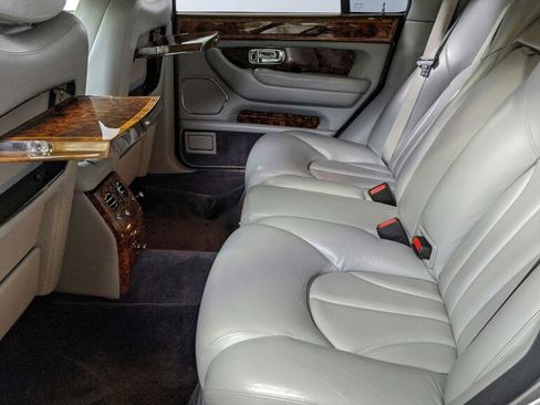 Used 2000 Rolls-Royce Silver Seraph image 30