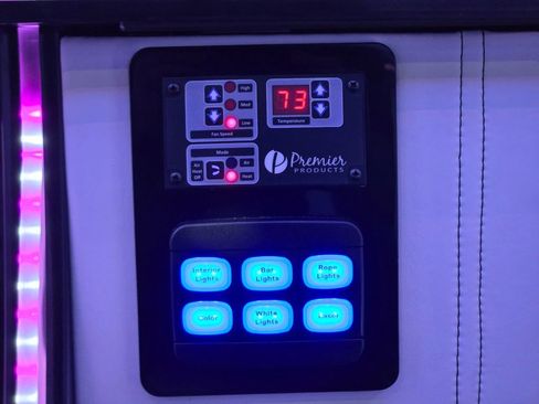 Used 2019 Mercedes-Benz Sprinter 170 image 32