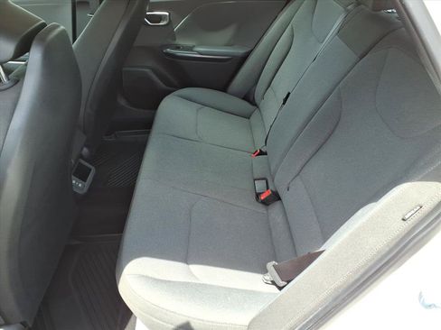 Used 2025 Kia K4 FWD image 13