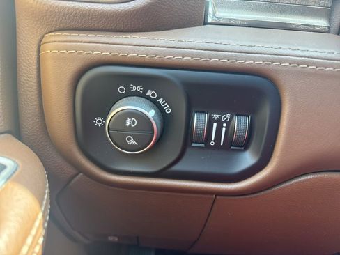 Used 2019 RAM 3500 Limited AWD/4WD image 23