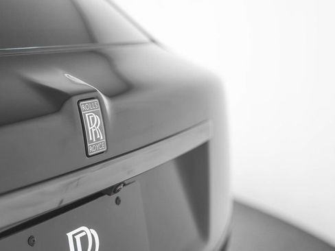 New 2025 Rolls-Royce Cullinan Black Badge image 15