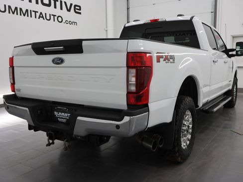 Used 2022 Ford F250 XLT w/ XLT Premium Package image 4