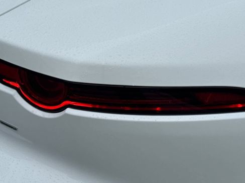 Used 2018 Jaguar F-TYPE R-Dynamic image 15