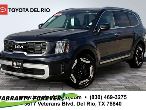Used 2025 Kia Telluride S FWD image 1