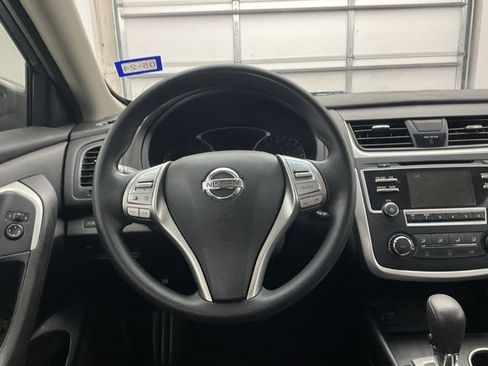 Used 2016 Nissan Altima 2.5 S w/ Power Driver Seat Package image 7