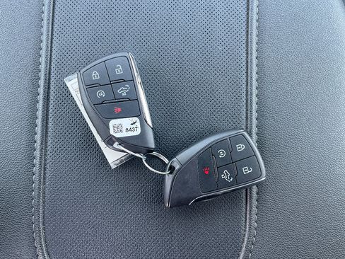 Used 2024 Chevrolet Silverado 1500 LTZ image 23