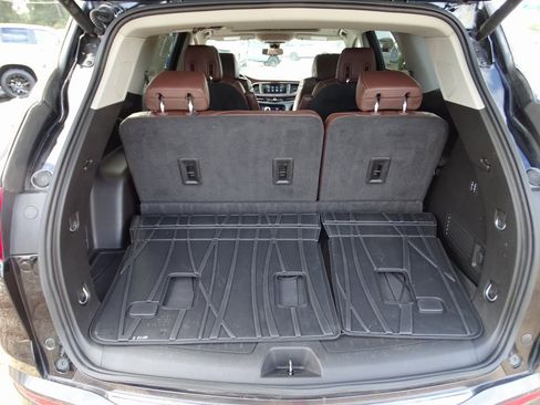 Used 2018 Buick Enclave Avenir w/ Avenir Technology Package image 10