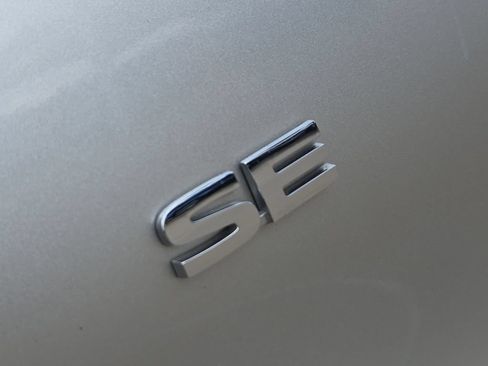 Used 2024 Mitsubishi Outlander SE AWD/4WD image 32
