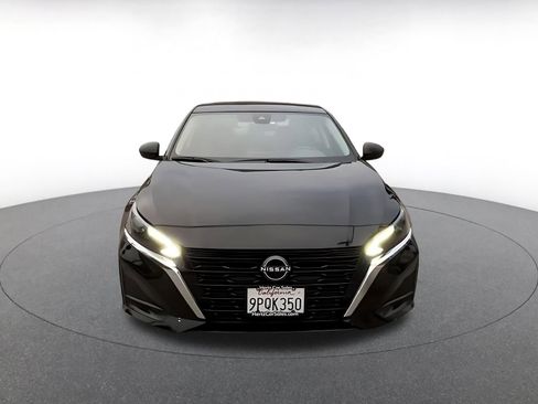 Used 2025 Nissan Altima 2.5 SV image 4