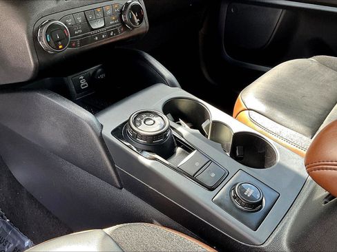Used 2024 Ford Bronco Sport Outer Banks AWD/4WD image 18