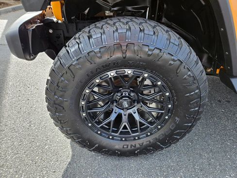 Used 2021 Jeep Gladiator Overland image 9