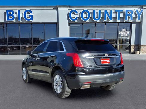 Used 2017 Cadillac XT5 FWD image 3