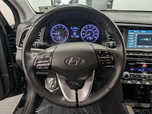 Used 2019 Hyundai Elantra Limited w/ Cargo Package FWD image 21