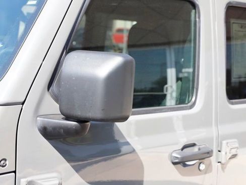Used 2021 Jeep Wrangler Unlimited Sport AWD/4WD image 13