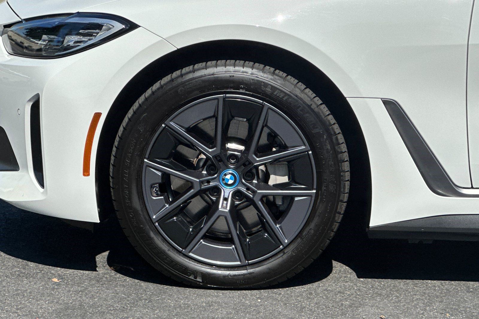 Certified 2024 BMW i4 eDrive35 w/ Convenience Package RWD image 37