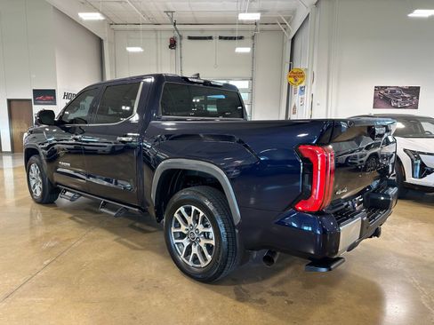 Used 2024 Toyota Tundra Limited AWD/4WD image 5