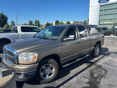 Used 2006 Dodge Ram 2500 Truck SLT w/ Quad Cab Big Horn Value Group RWD image 4