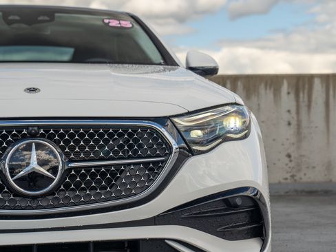 Certified 2025 Mercedes-Benz E 350 4MATIC Sedan image 8
