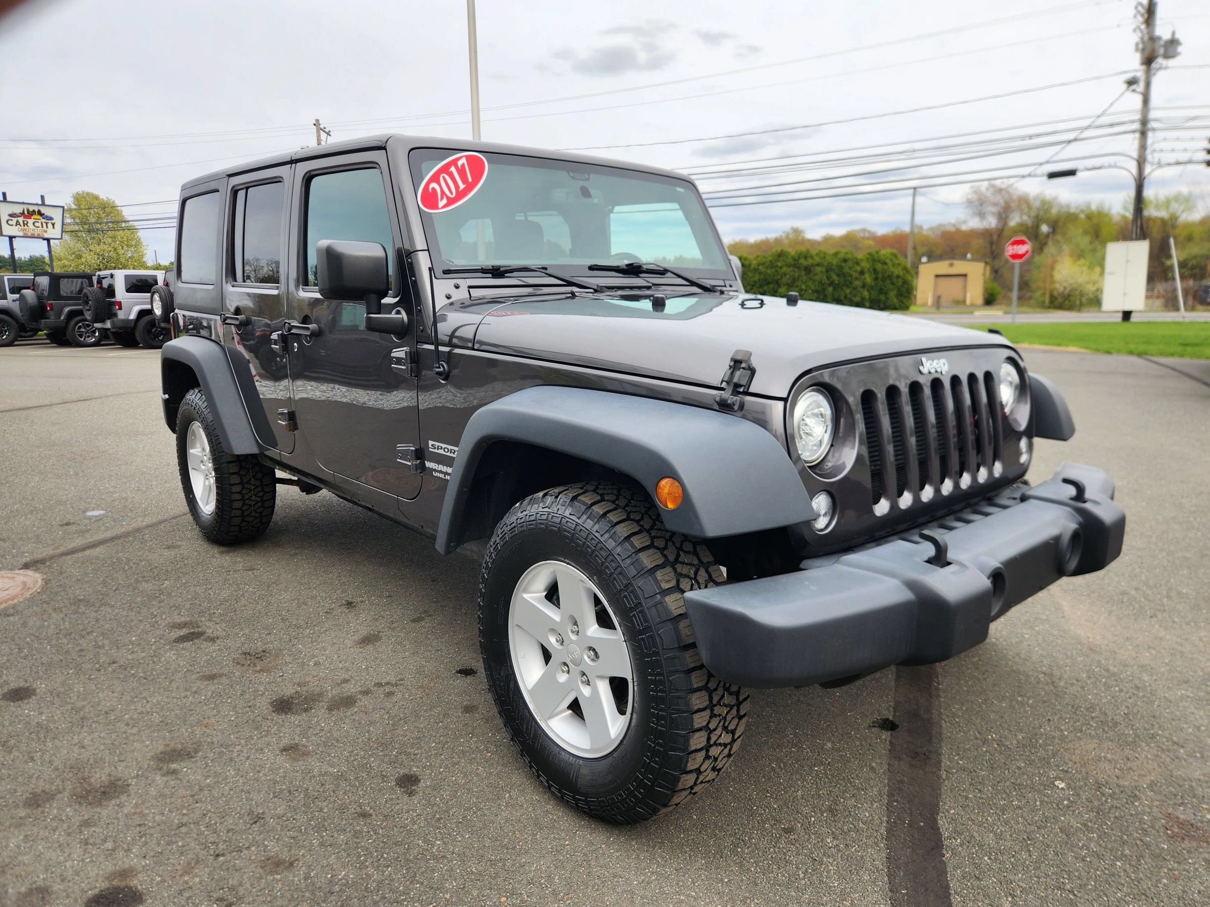 Used 2017 Jeep Wrangler Unlimited Sport w/ Quick Order Package 24S AWD/4WD image 25