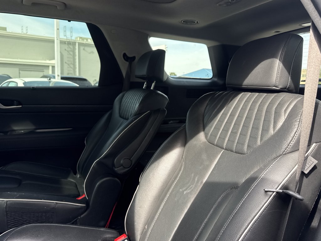 Used 2024 Hyundai Palisade Limited AWD/4WD image 11