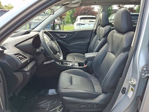 Used 2022 Subaru Forester Touring AWD/4WD image 14