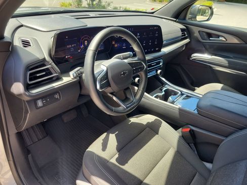 Used 2024 Chevrolet Traverse LS w/ Midnight/Sport Edition FWD image 26