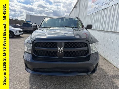 Used 2017 RAM 1500 Express AWD/4WD image 4