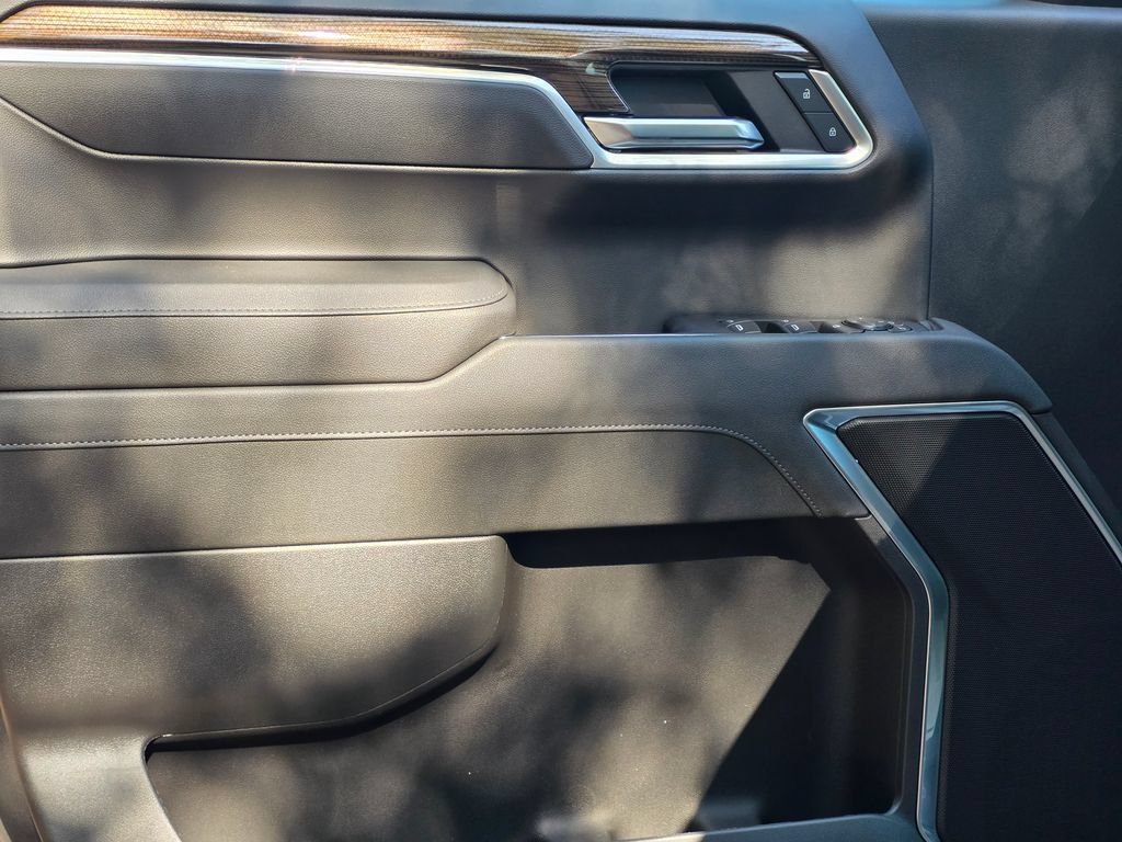 New 2026 Chevrolet Silverado 1500 LT AWD/4WD image 17