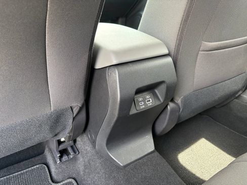 Certified 2026 Subaru Crosstrek 2.5i Premium AWD/4WD image 31