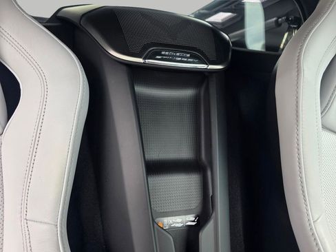 Used 2021 Chevrolet Corvette Stingray Preferred Cpe w/ Battery Protection Package RWD image 15