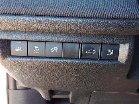 Used 2025 Toyota Camry Hybrid image 20