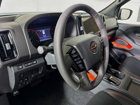 New 2025 Nissan Frontier PRO-4X w/ Interior Protection Package image 9