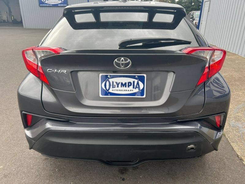 Used 2021 Toyota C-HR XLE FWD image 13