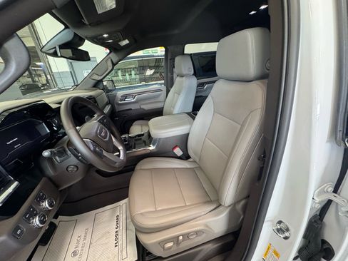 Used 2024 GMC Sierra 1500 SLT w/ SLT Premium Plus Package image 18