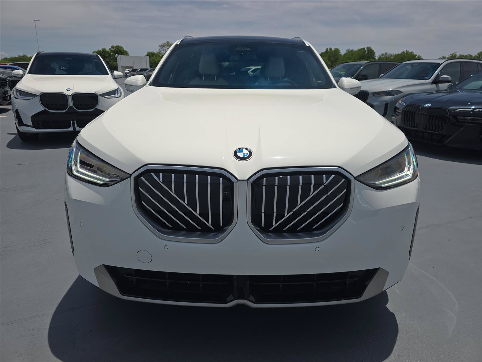 Certified 2026 BMW X3 xDrive30i w/ Premium Package AWD/4WD image 2