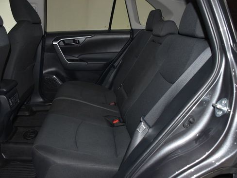 Certified 2025 Toyota RAV4 LE image 27