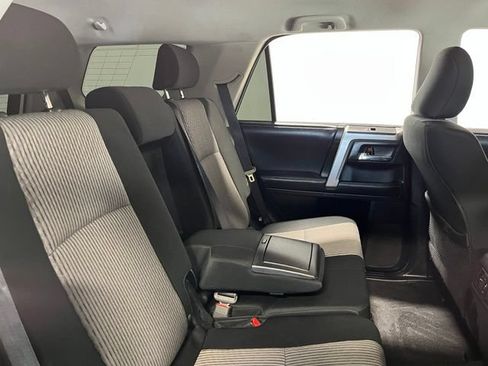 Used 2017 Toyota 4Runner SR5 AWD/4WD image 13
