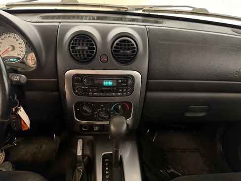 Used 2002 Jeep Liberty Limited AWD/4WD image 15