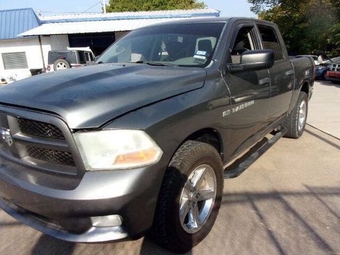 Used 2012 RAM 1500 Express w/ ST Popular Equipment Group AWD/4WD image 6
