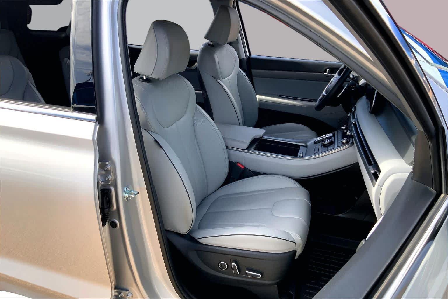 Used 2024 Hyundai Palisade SEL FWD image 9