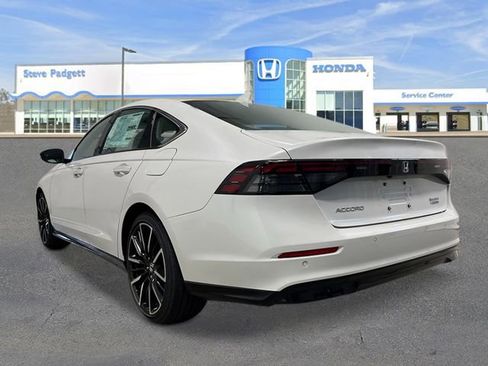 New 2026 Honda Accord Touring image 4