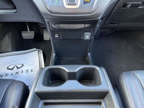 Used 2024 Honda Odyssey Sport image 11