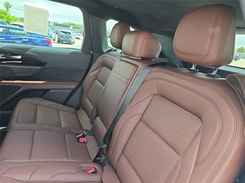 New 2026 Lincoln Nautilus Reserve AWD/4WD image 11