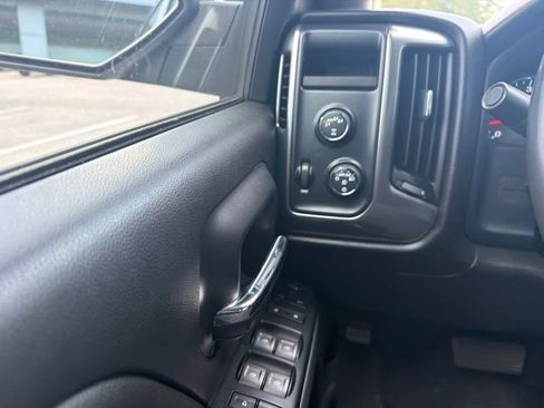 Used 2017 Chevrolet Silverado 1500 LT w/ All Star Edition AWD/4WD image 15