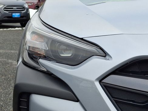 Used 2024 Subaru Outback Premium image 9