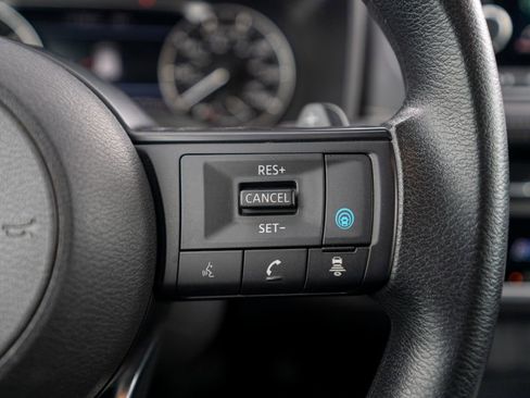 Used 2024 Nissan Rogue SV image 18