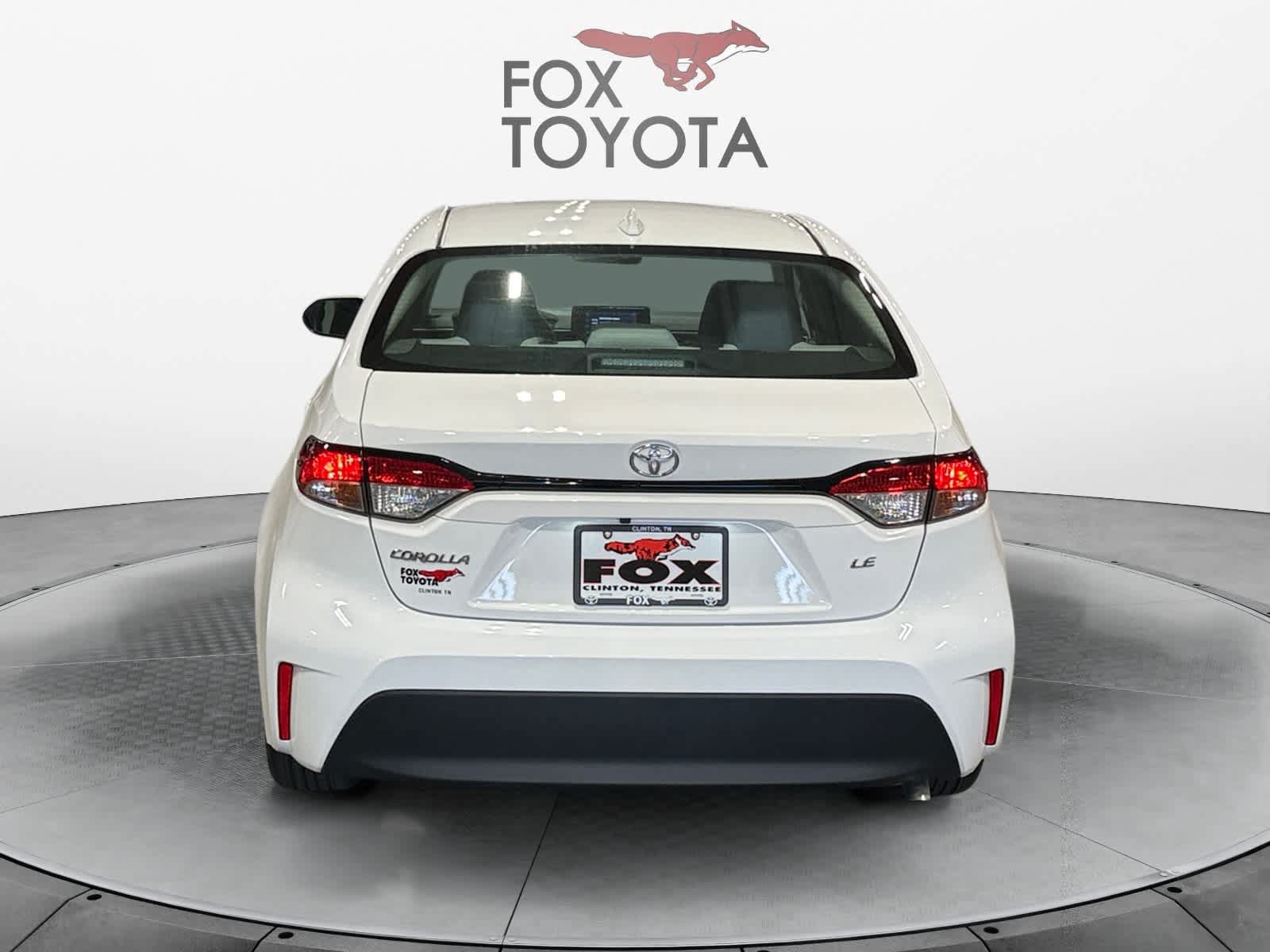 Used 2023 Toyota Corolla LE FWD image 5