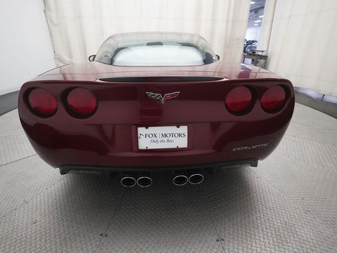 Used 2007 Chevrolet Corvette Coupe w/ Preferred Equipment Group RWD image 22